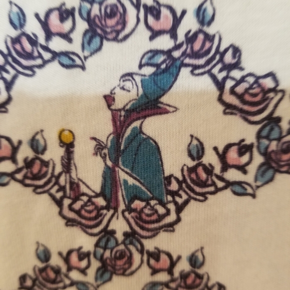 NWOT Authentic Disney Lg. top - Picture 14 of 14